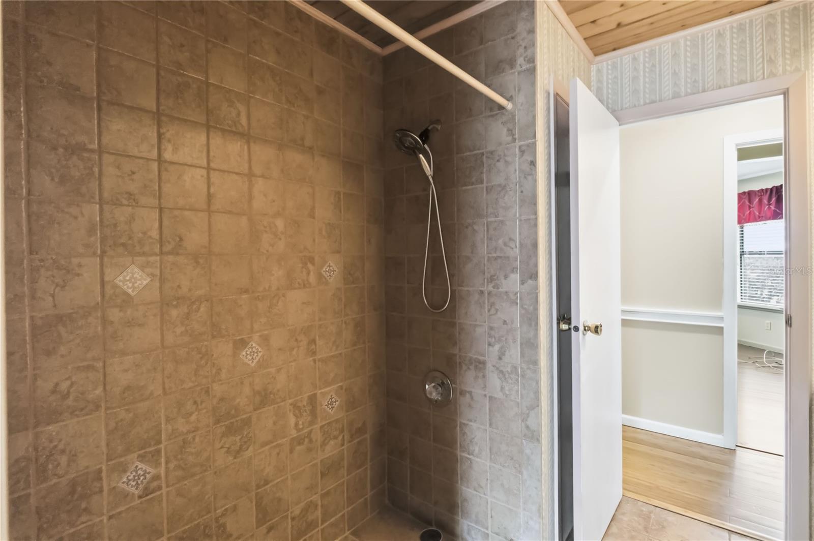 BAY LAKE RANCH UNIT 3 - Residential