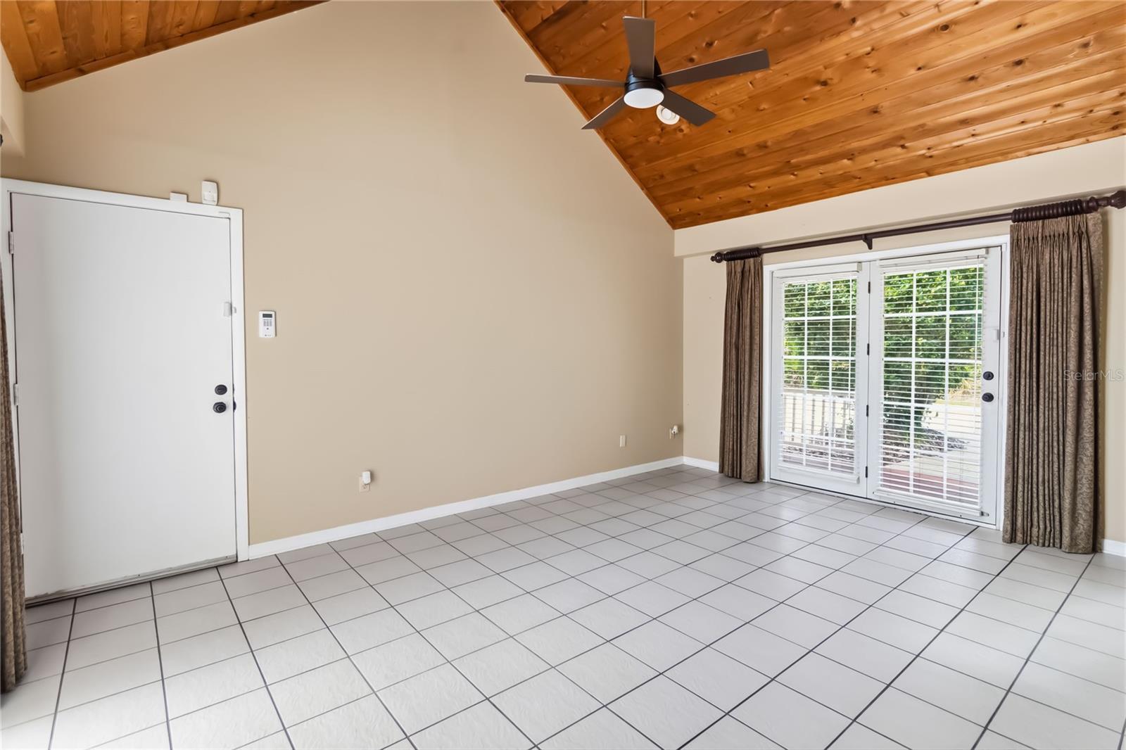 BAY LAKE RANCH UNIT 3 - Residential