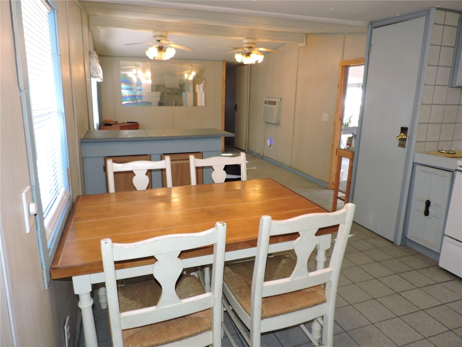 LAKE ROSALIE OAKS - Residential