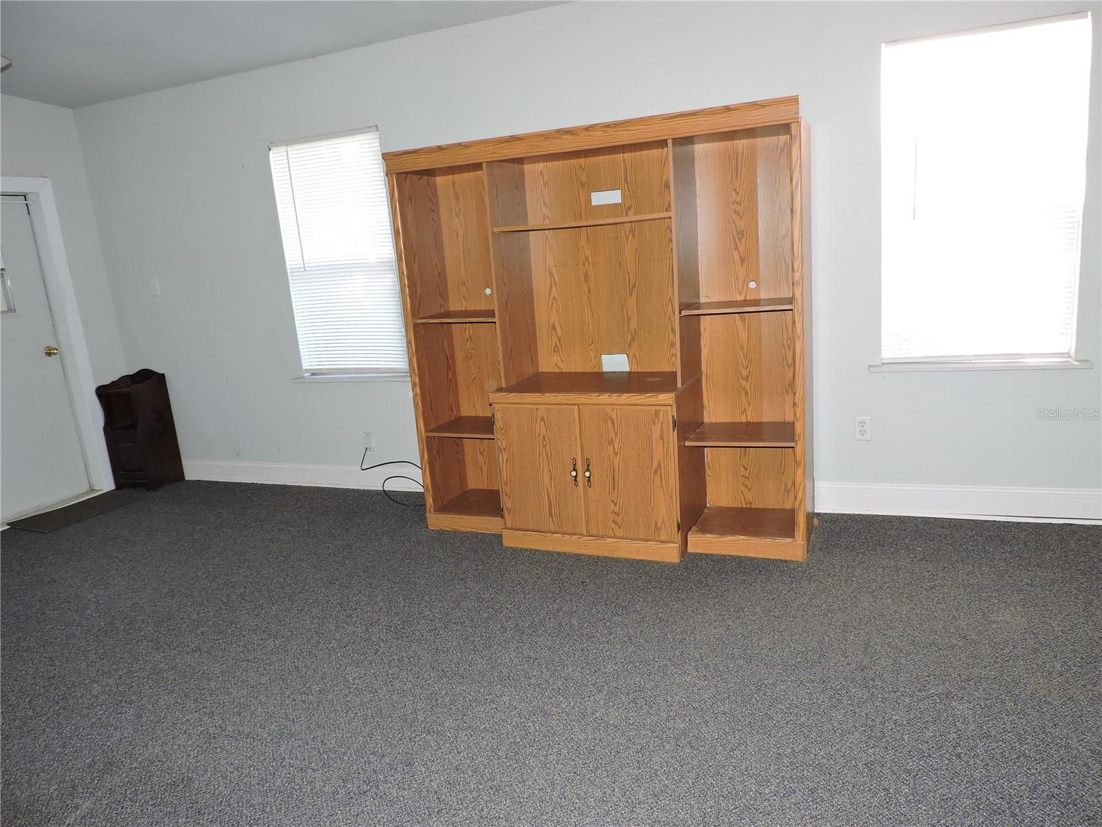 LAKE ROSALIE OAKS - Residential