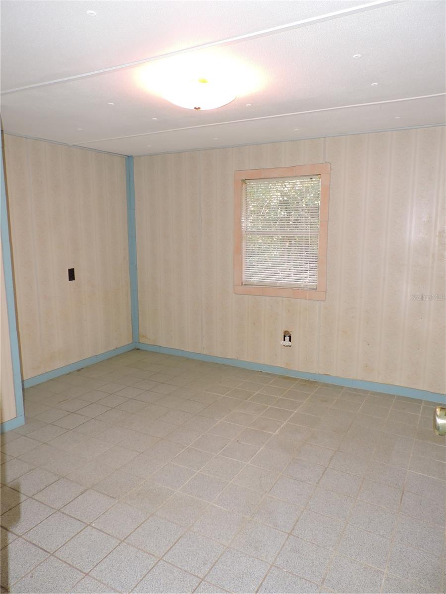 LAKE ROSALIE OAKS - Residential