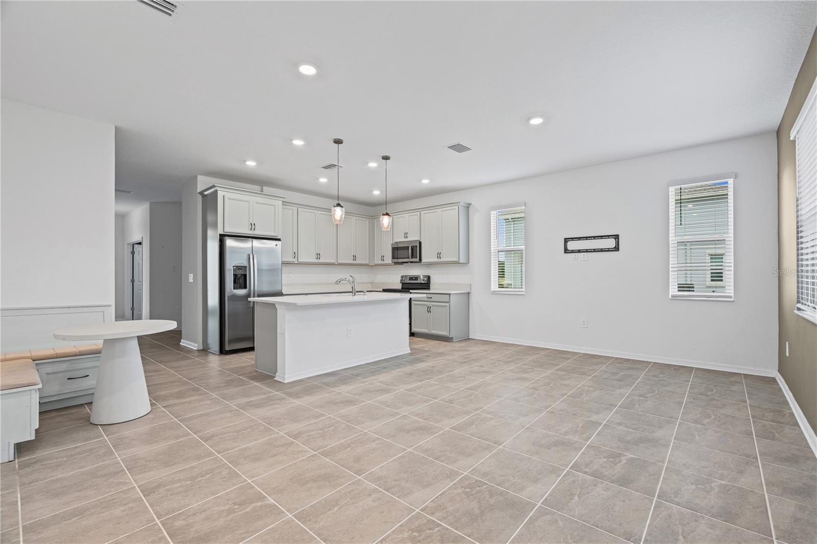 1778 SPREADER LANE