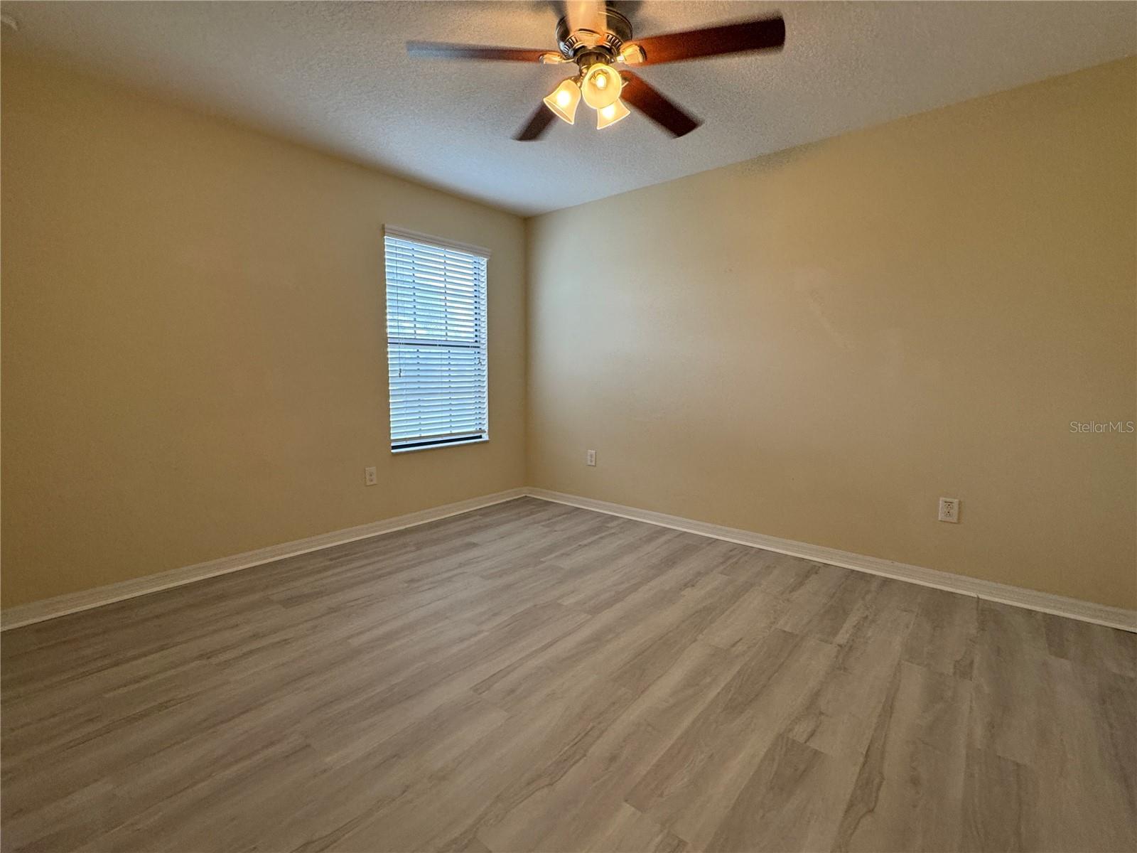 LIVE OAK PRESERVE 2C VILLAGES - Residential Lease