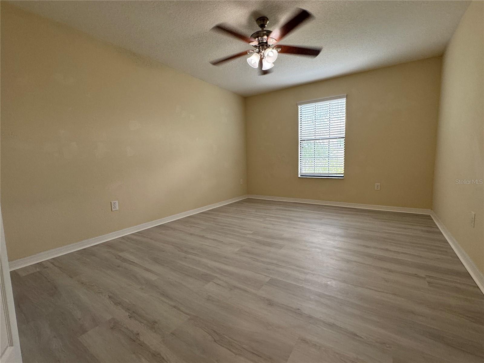 LIVE OAK PRESERVE 2C VILLAGES - Residential Lease