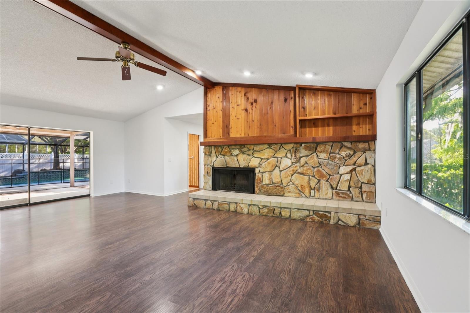 THE MANORS AT CRYSTAL LAKES - Residential