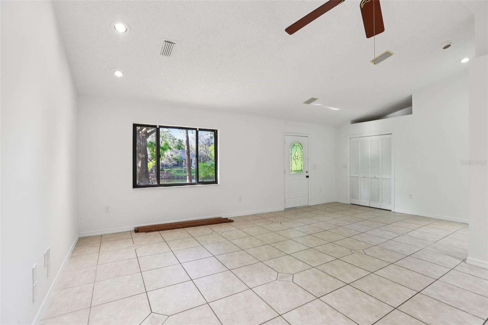 THE MANORS AT CRYSTAL LAKES - Residential