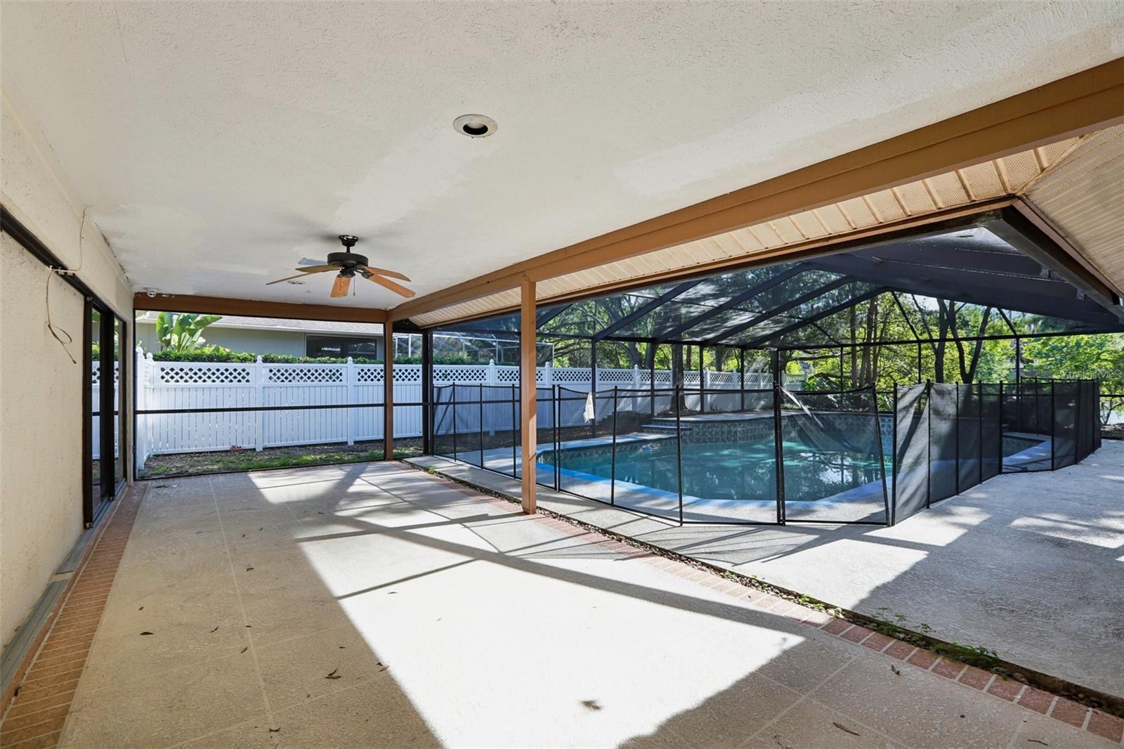 THE MANORS AT CRYSTAL LAKES - Residential