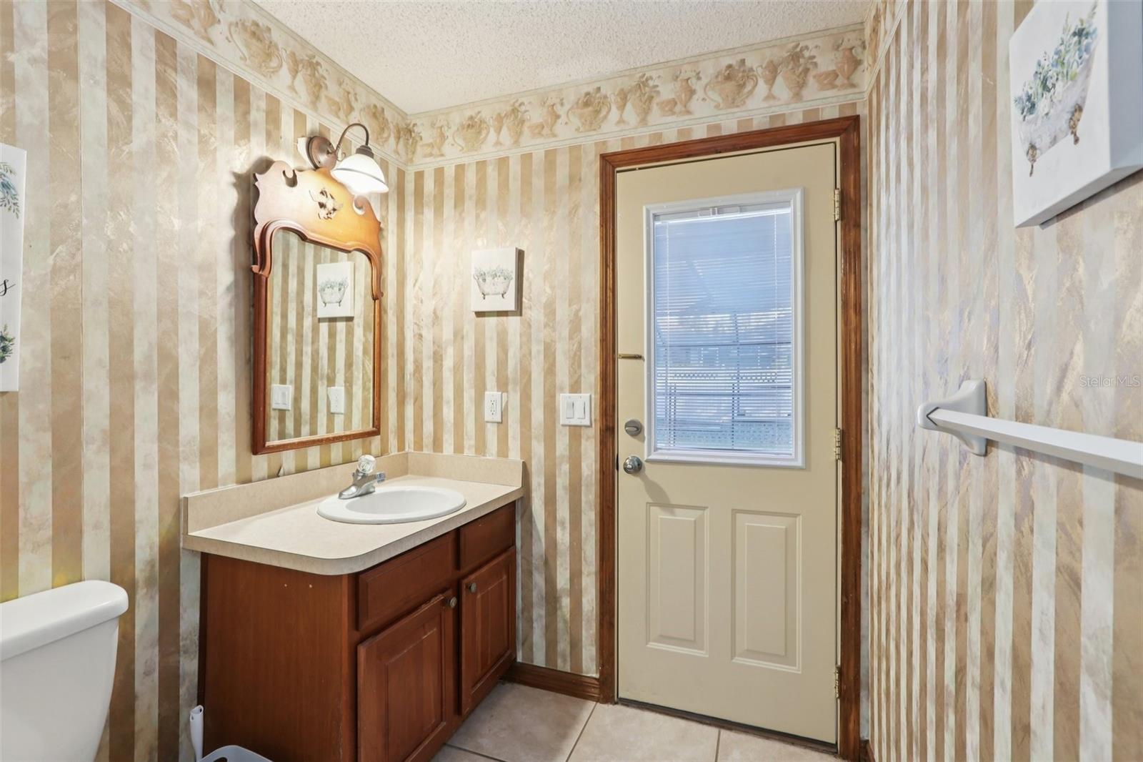 THE MANORS AT CRYSTAL LAKES - Residential