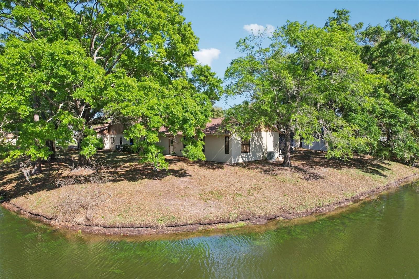 THE MANORS AT CRYSTAL LAKES - Residential