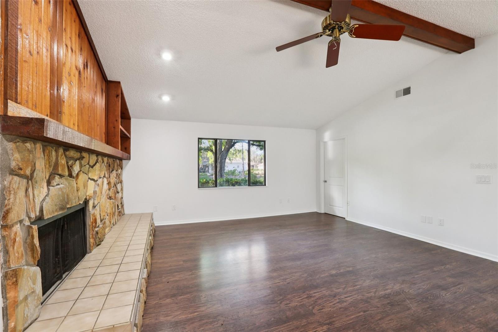 THE MANORS AT CRYSTAL LAKES - Residential