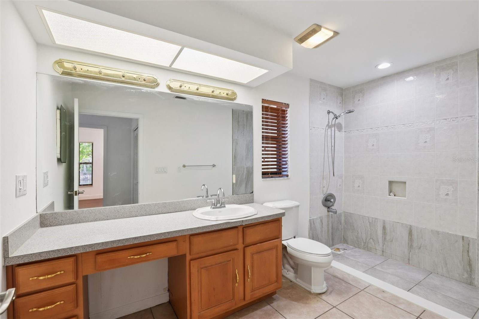 THE MANORS AT CRYSTAL LAKES - Residential