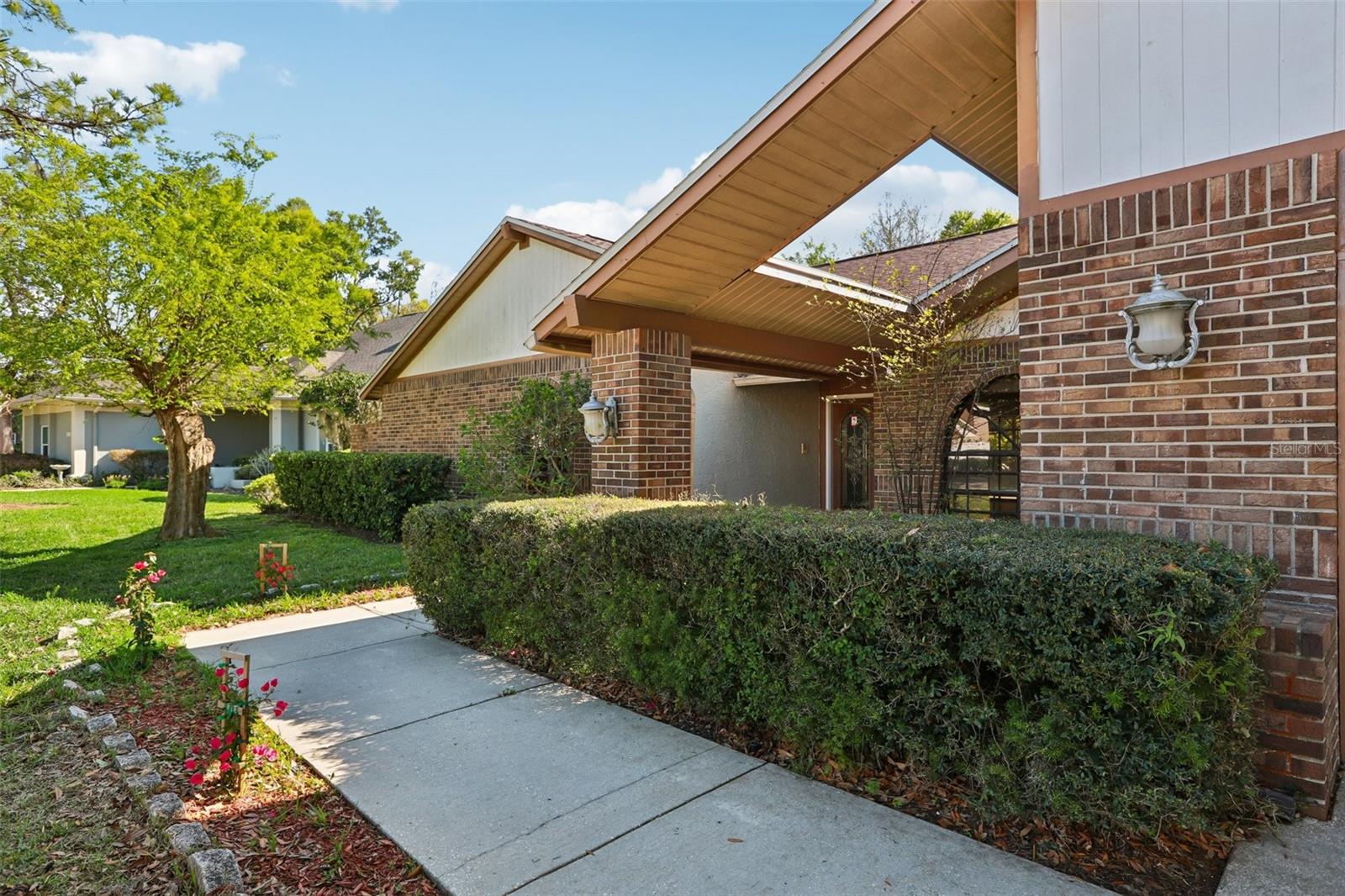 THE MANORS AT CRYSTAL LAKES - Residential