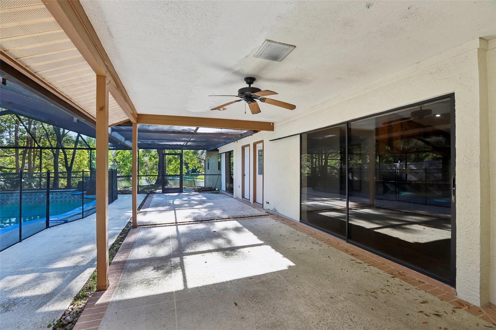 THE MANORS AT CRYSTAL LAKES - Residential