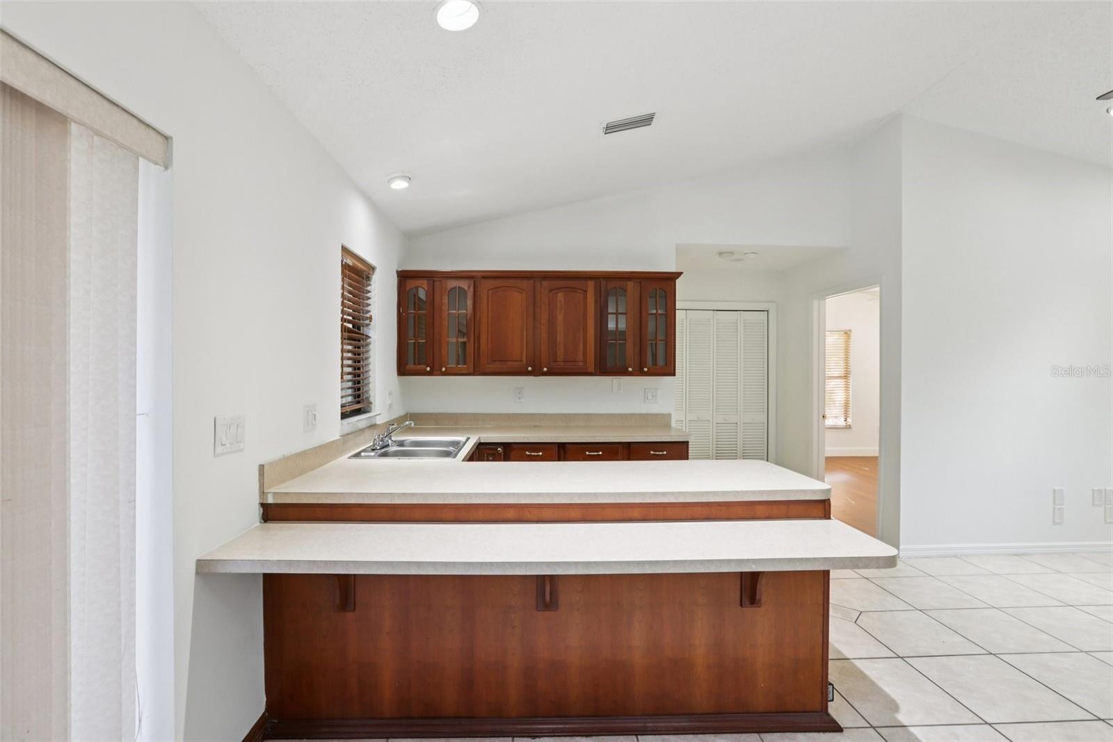 THE MANORS AT CRYSTAL LAKES - Residential