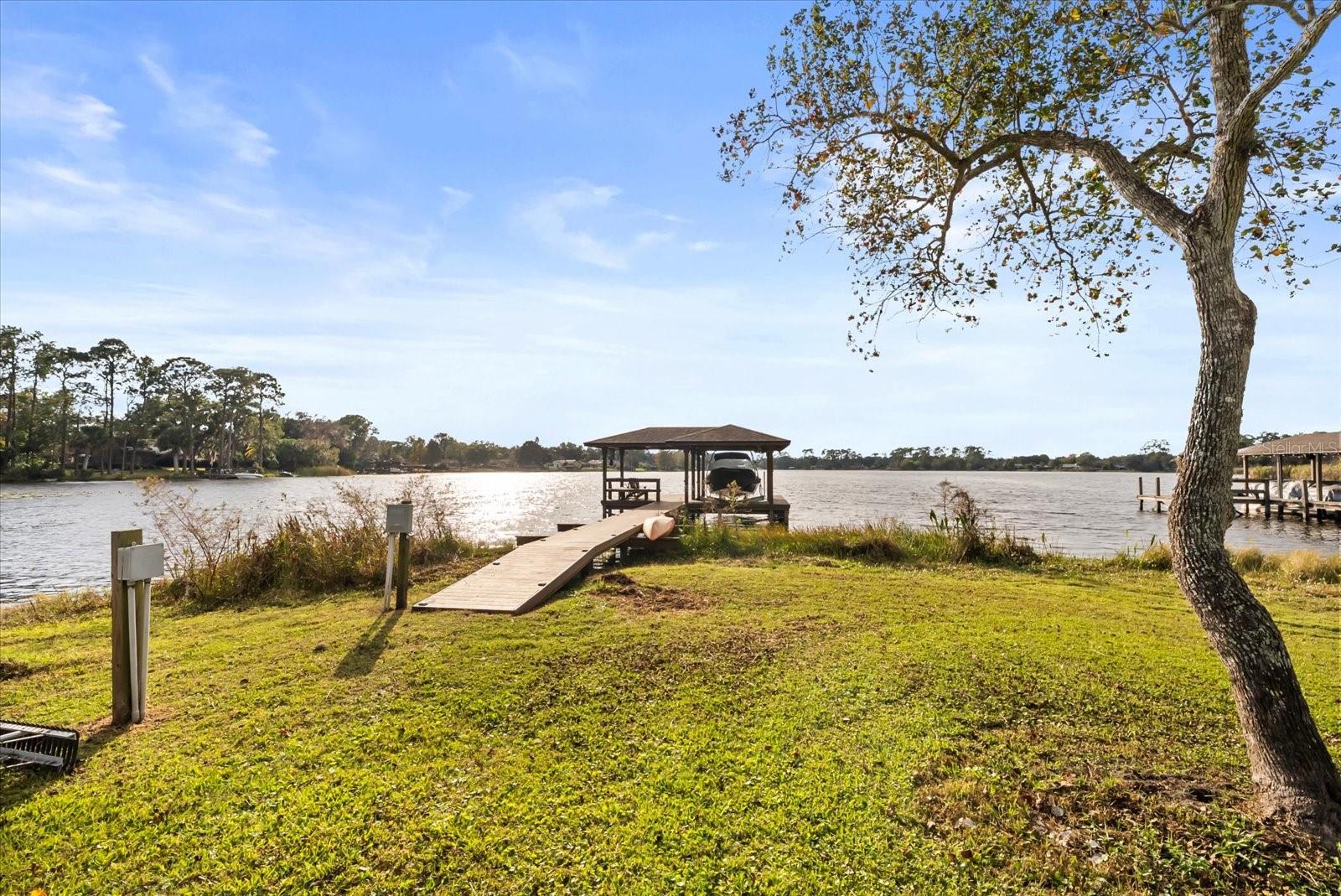 4512 BRIDGEWATER DRIVE