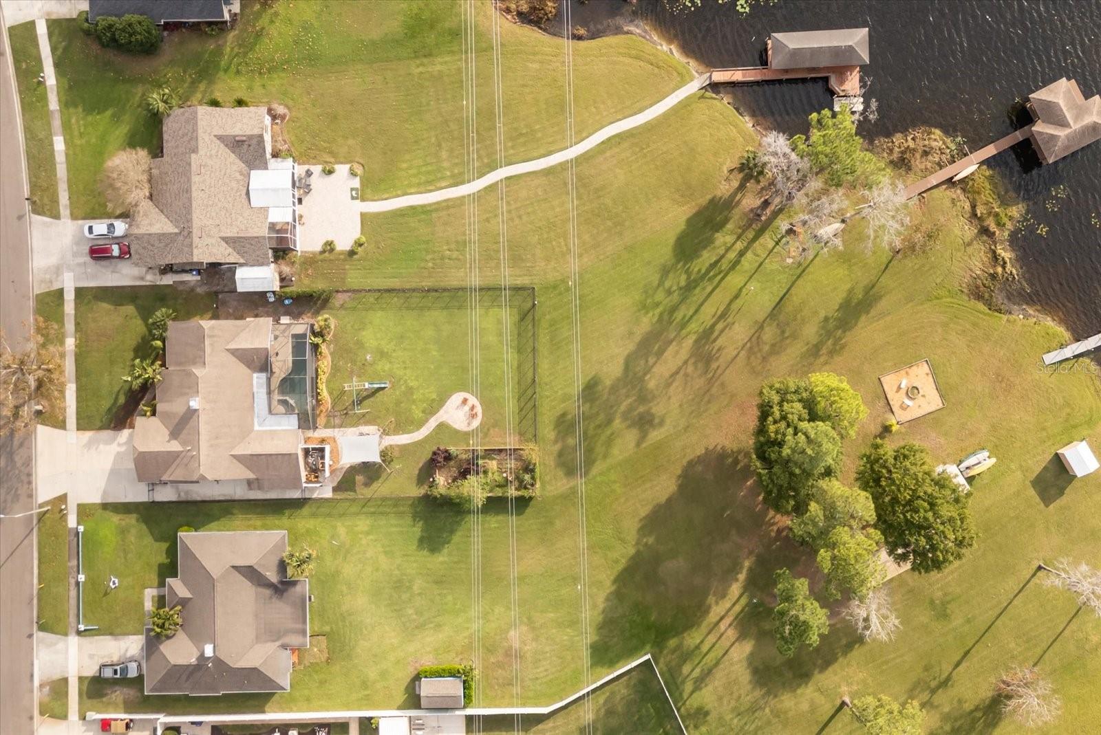 4512 BRIDGEWATER DRIVE