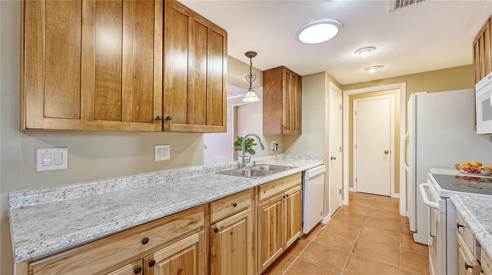 VENICE EAST 5TH ADD - Residential