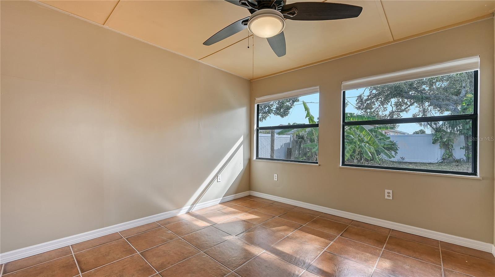 VENICE EAST 5TH ADD - Residential