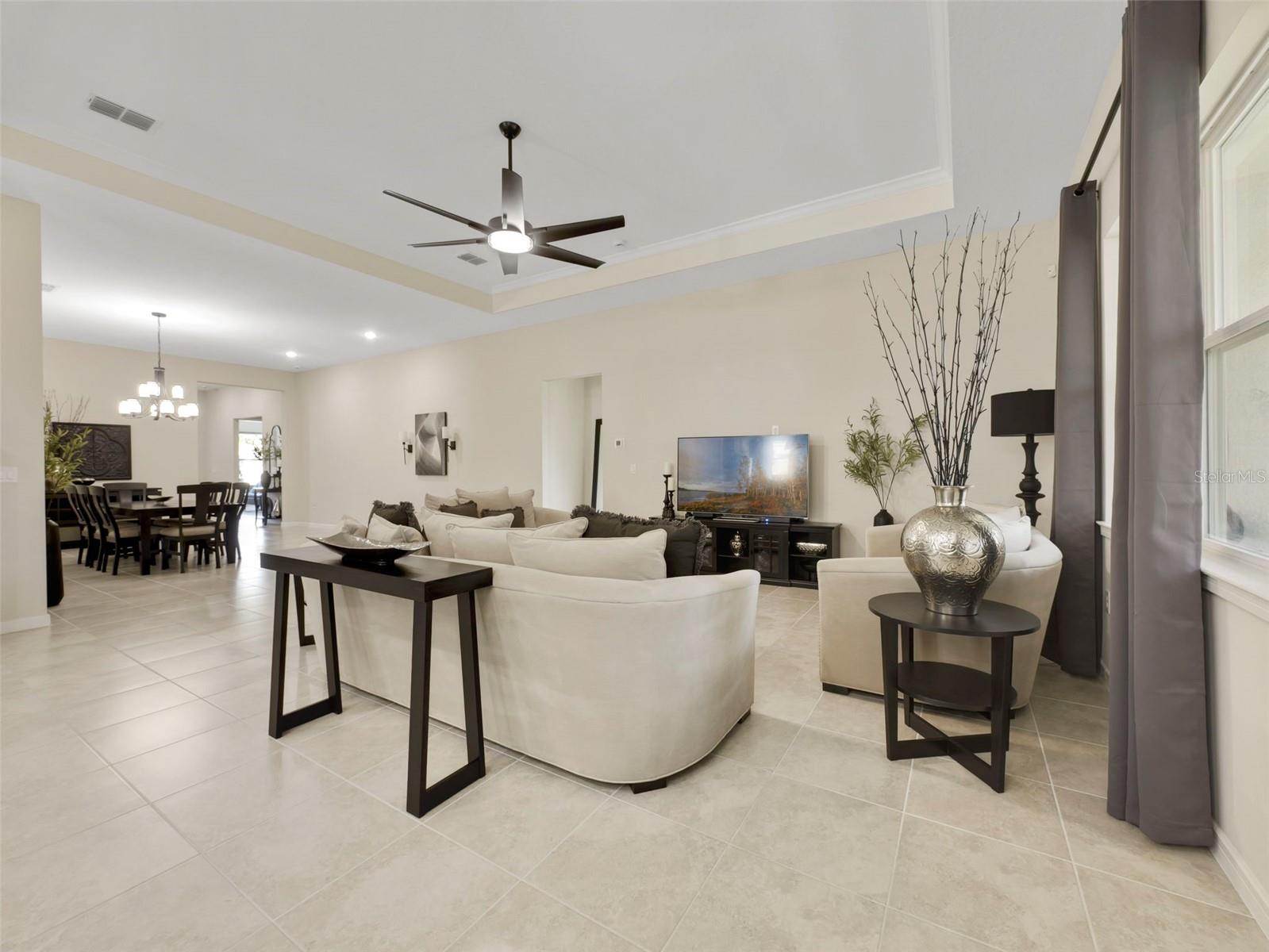 SAVANNAH PALMS - Residential