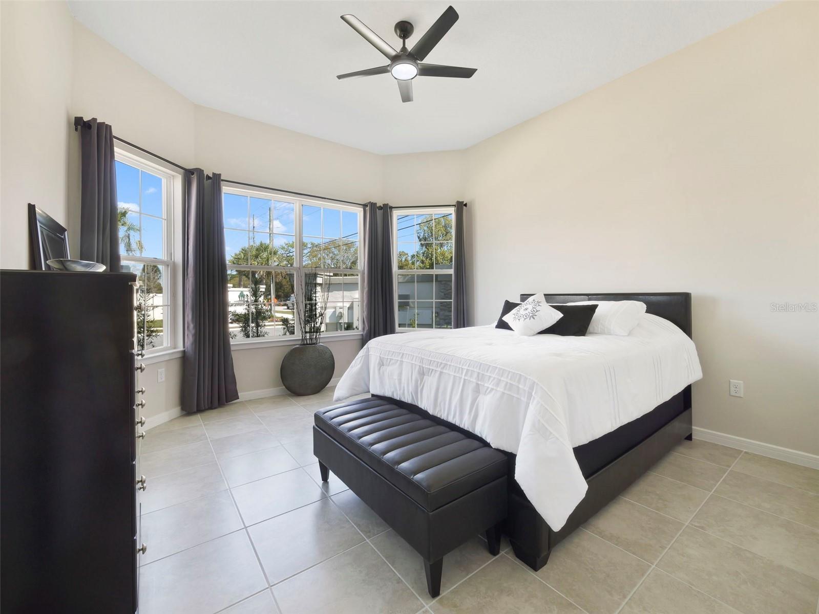 SAVANNAH PALMS - Residential