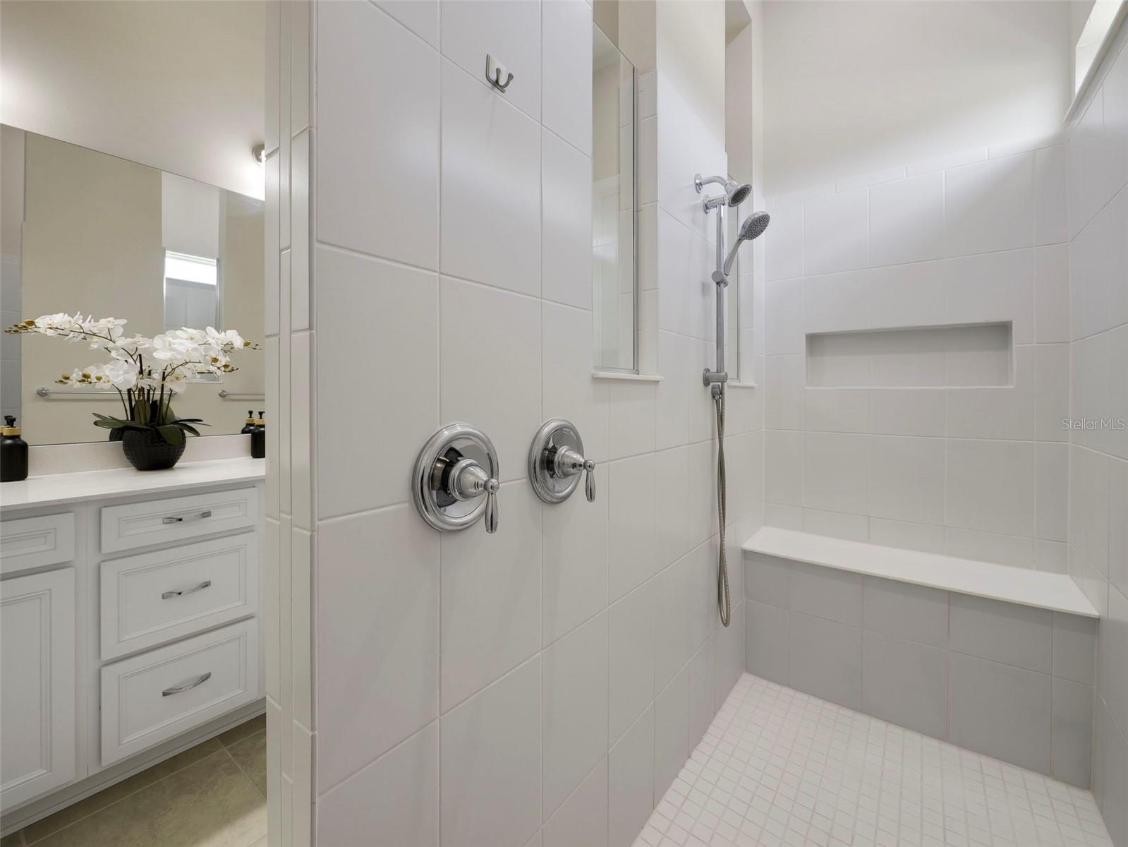 SAVANNAH PALMS - Residential