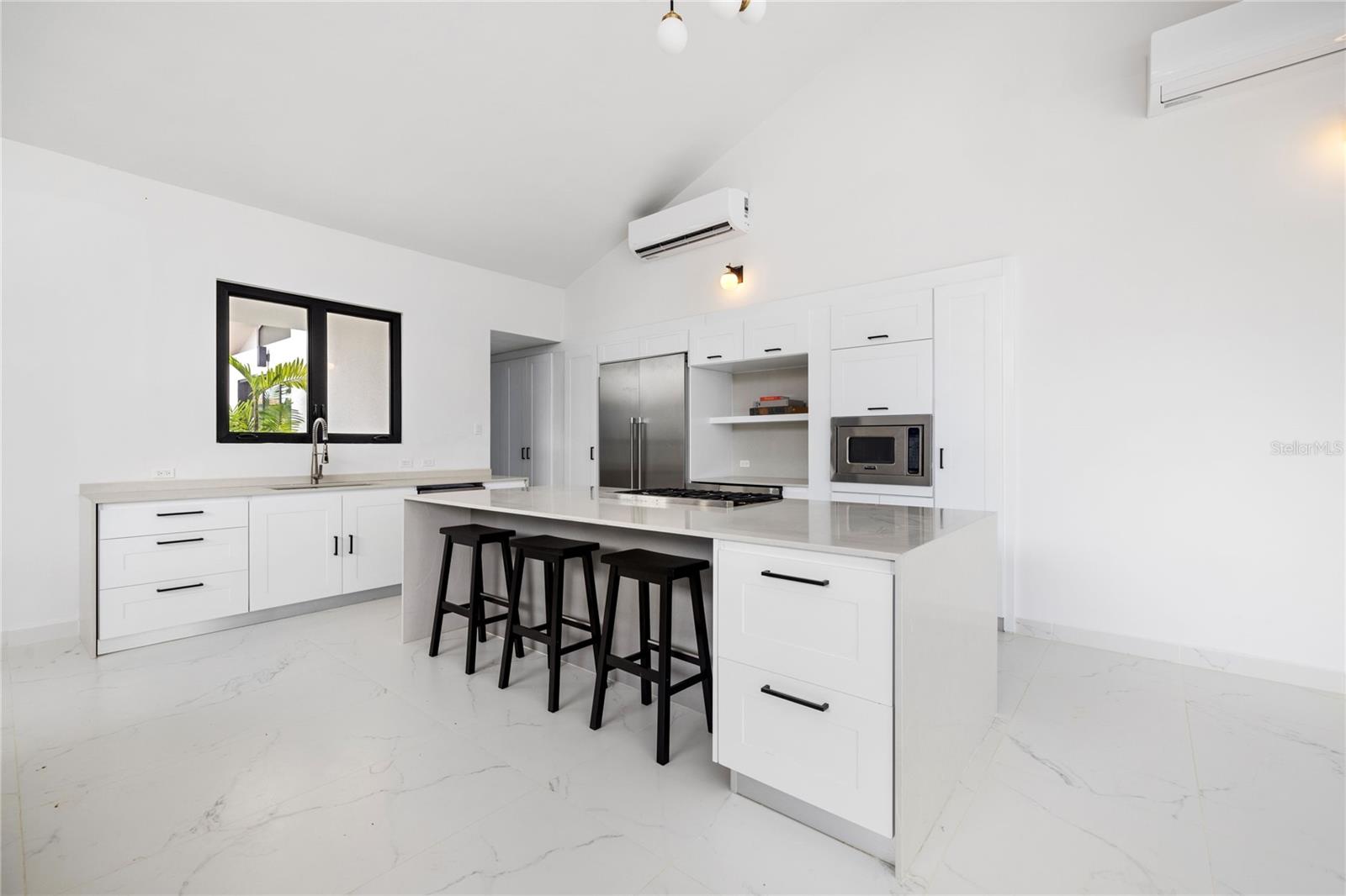 SABANERA DE DORADO - Residential