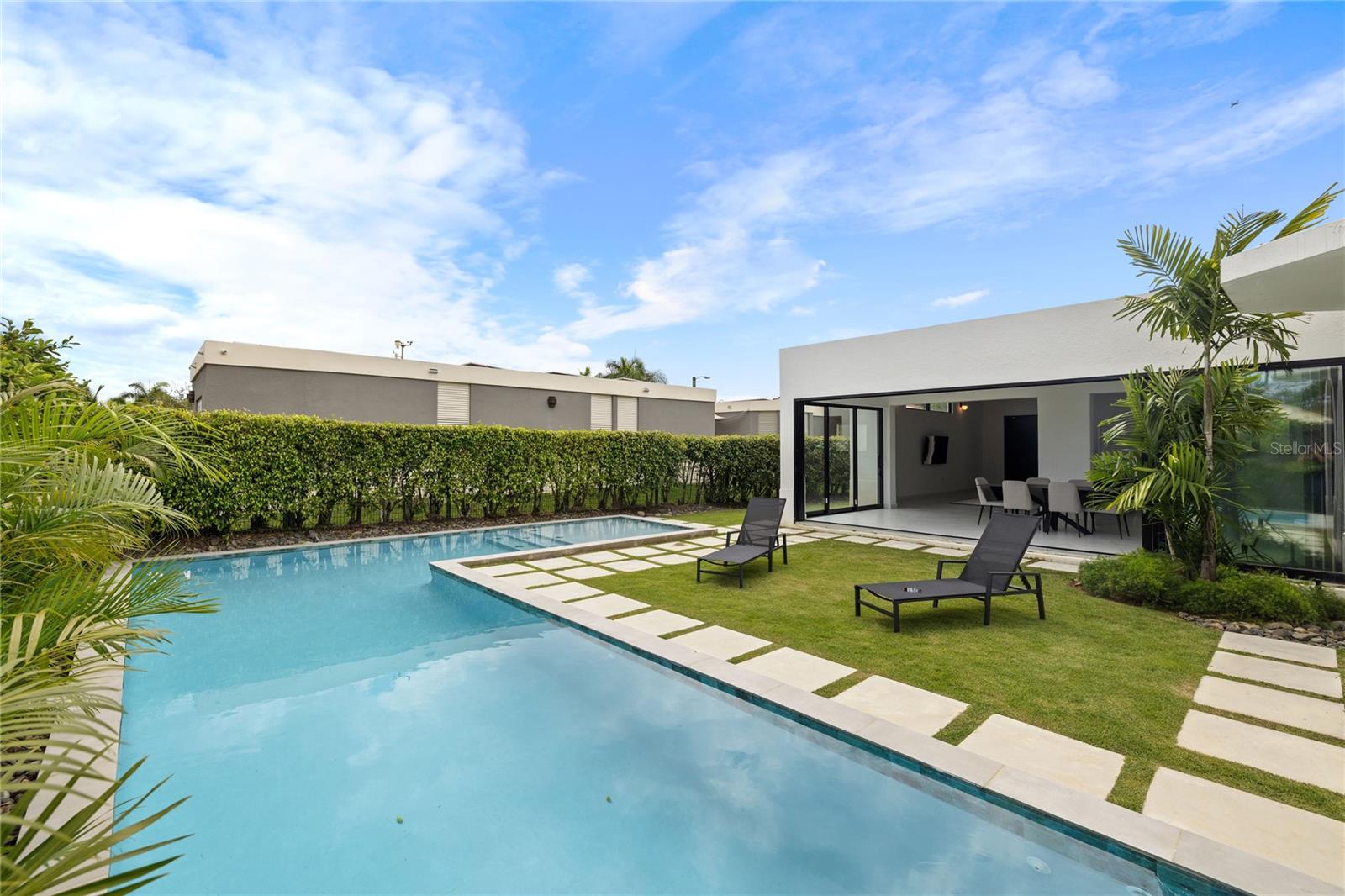 SABANERA DE DORADO - Residential