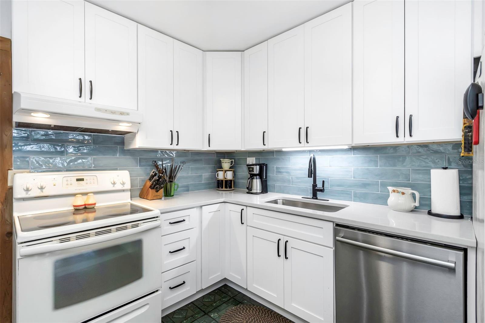 PASADENA ESTATES SEC H - Residential