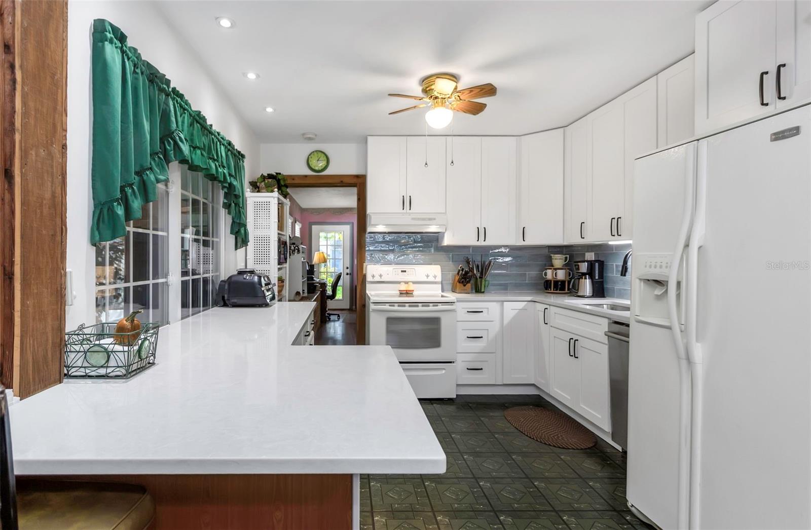 PASADENA ESTATES SEC H - Residential