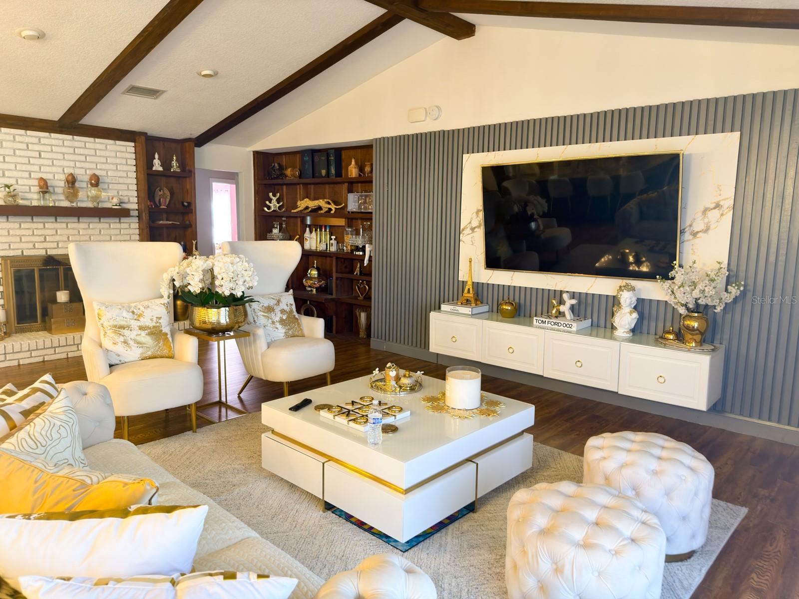 TIFFANY ACRES - Residential