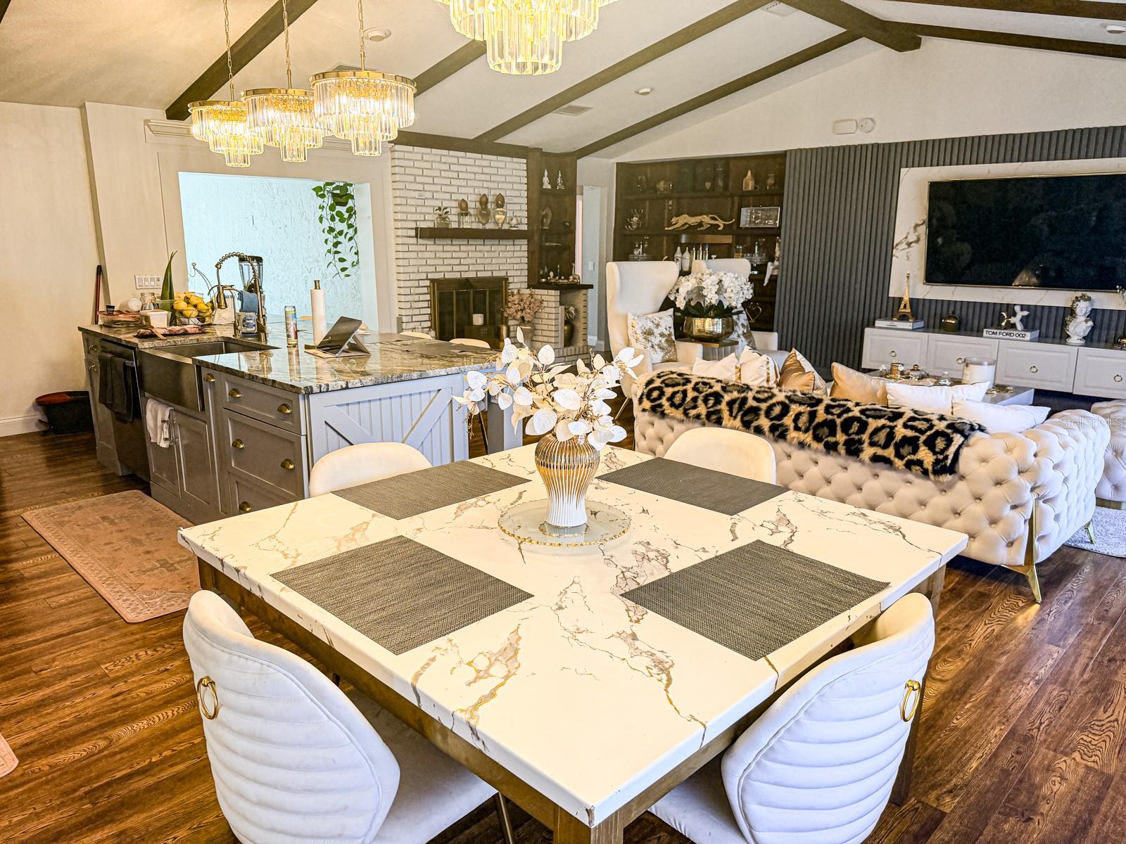 TIFFANY ACRES - Residential