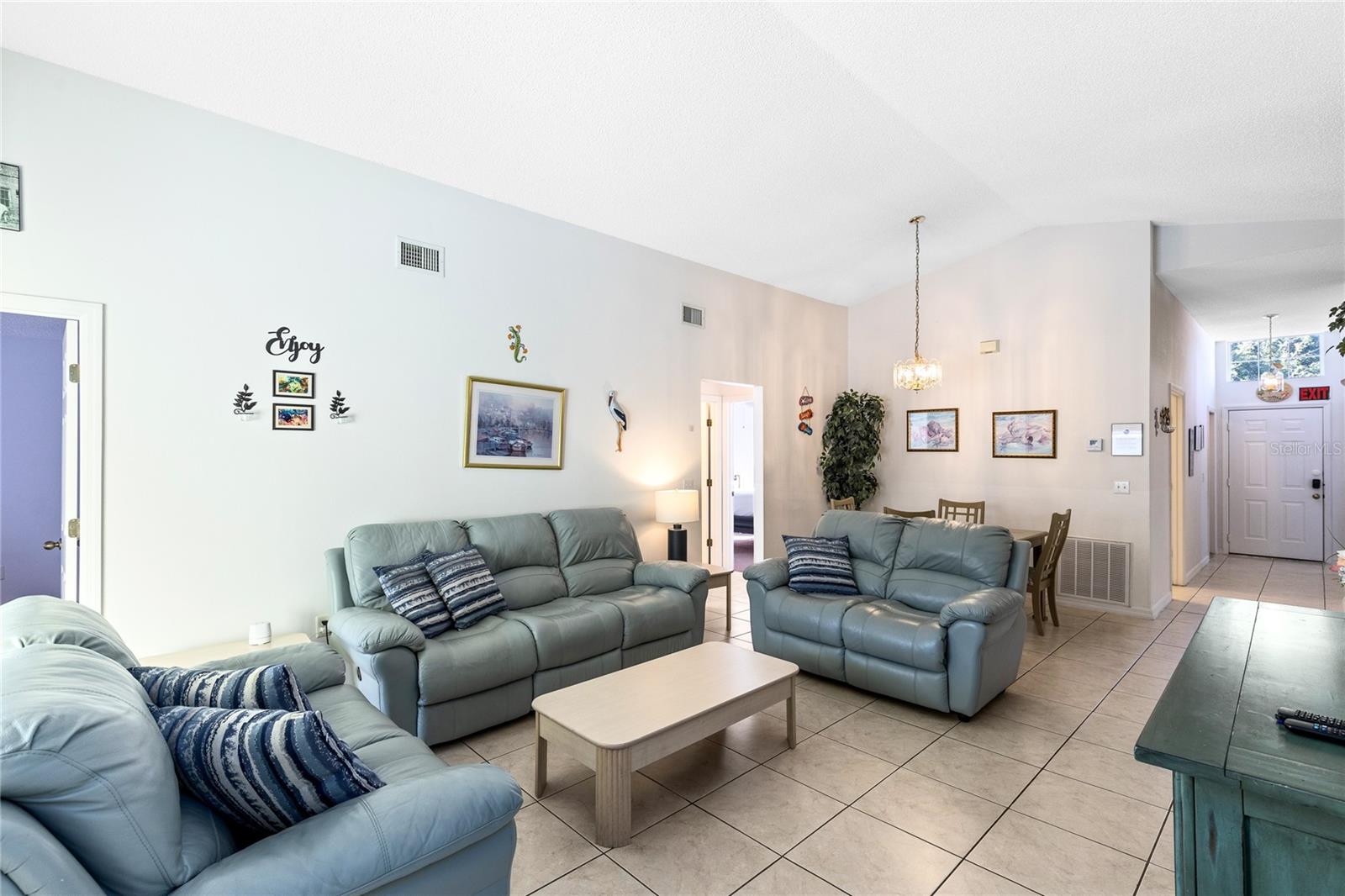 CLEAR CREEK - Residential