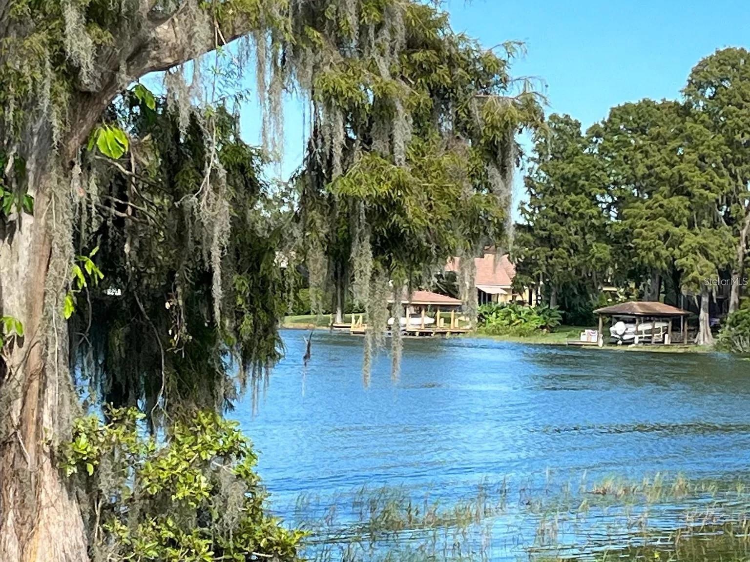 RANCHES/LK MCLEOD I - Residential Lease
