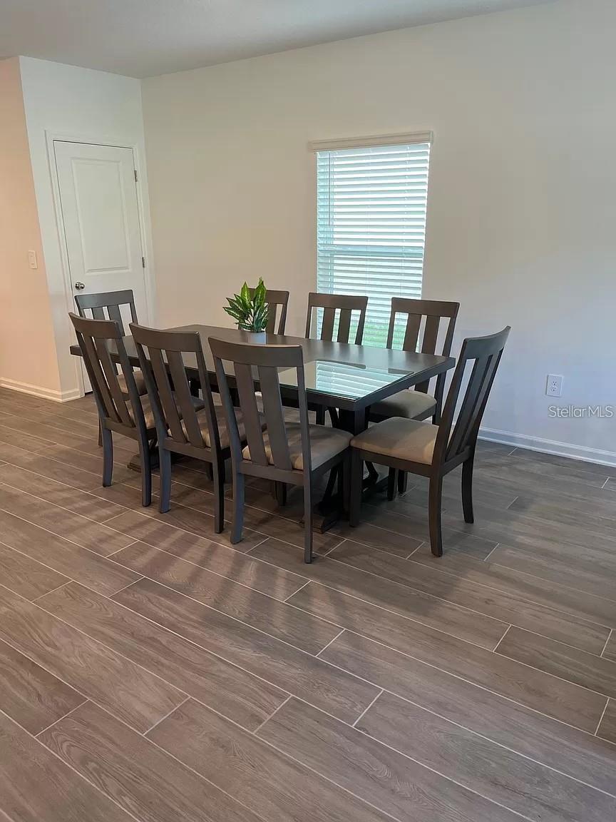 RANCHES/LK MCLEOD I - Residential Lease