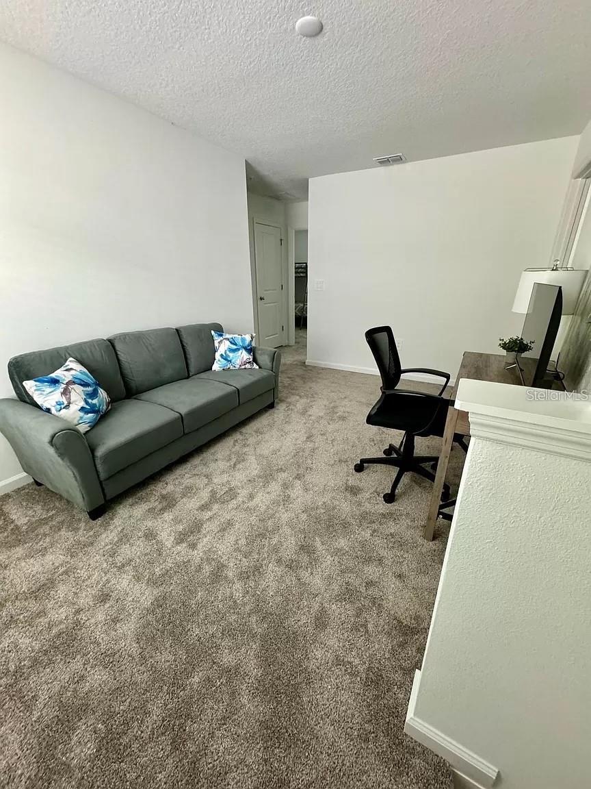 RANCHES/LK MCLEOD I - Residential Lease