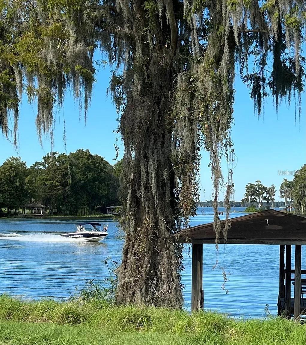 RANCHES/LK MCLEOD I - Residential Lease