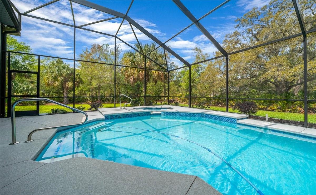 CRYSTAL MANOR UNIT 02 - Residential