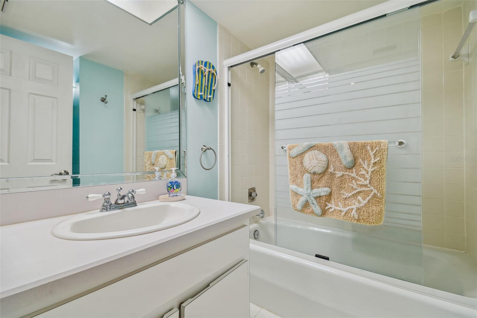 BOCA VISTA CONDO - Residential Lease