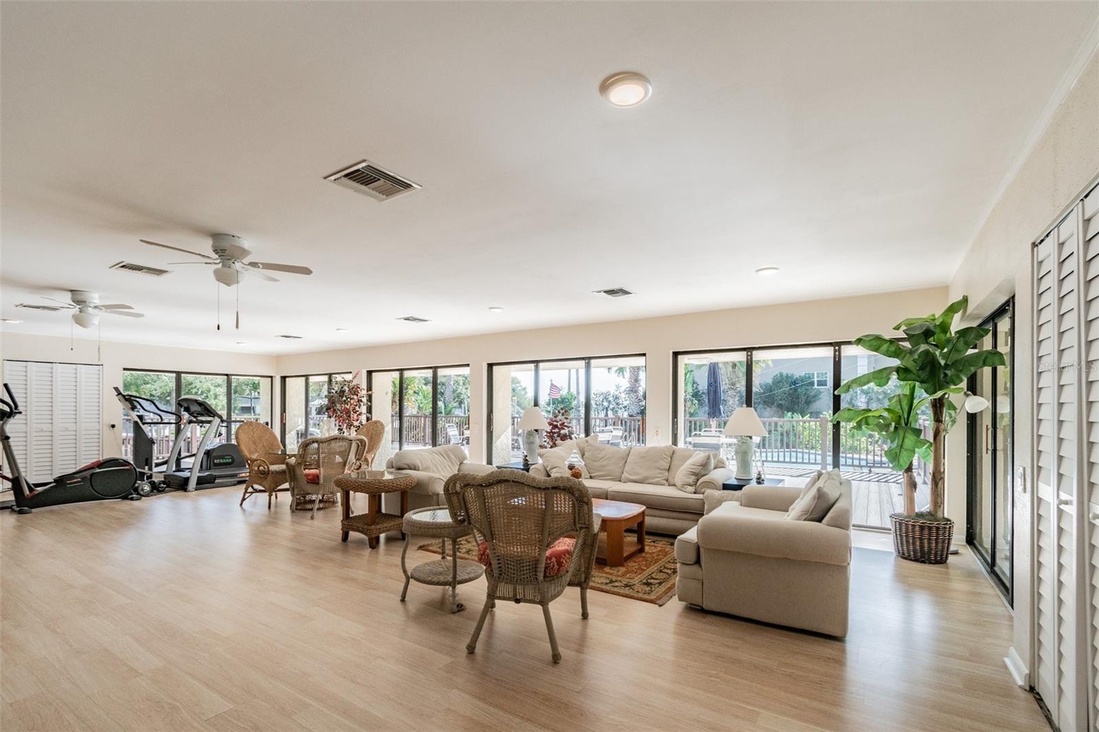 BOCA VISTA CONDO - Residential Lease