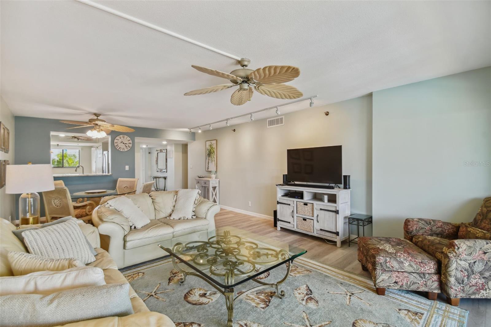 BOCA VISTA CONDO - Residential Lease