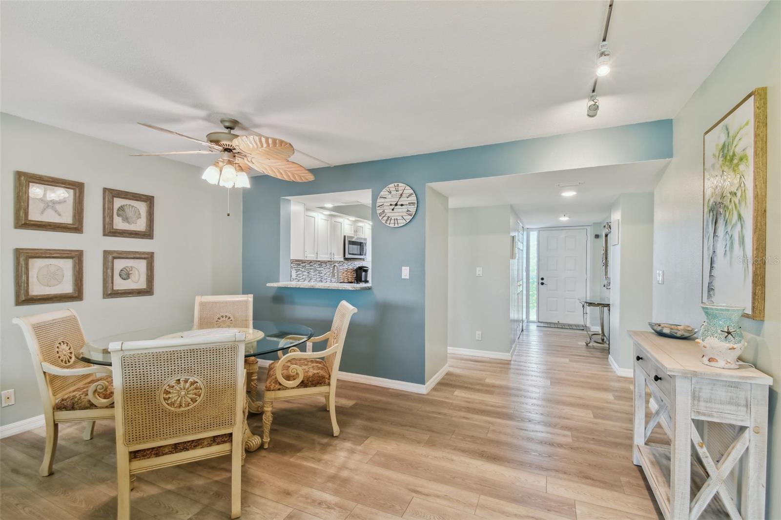 BOCA VISTA CONDO - Residential Lease