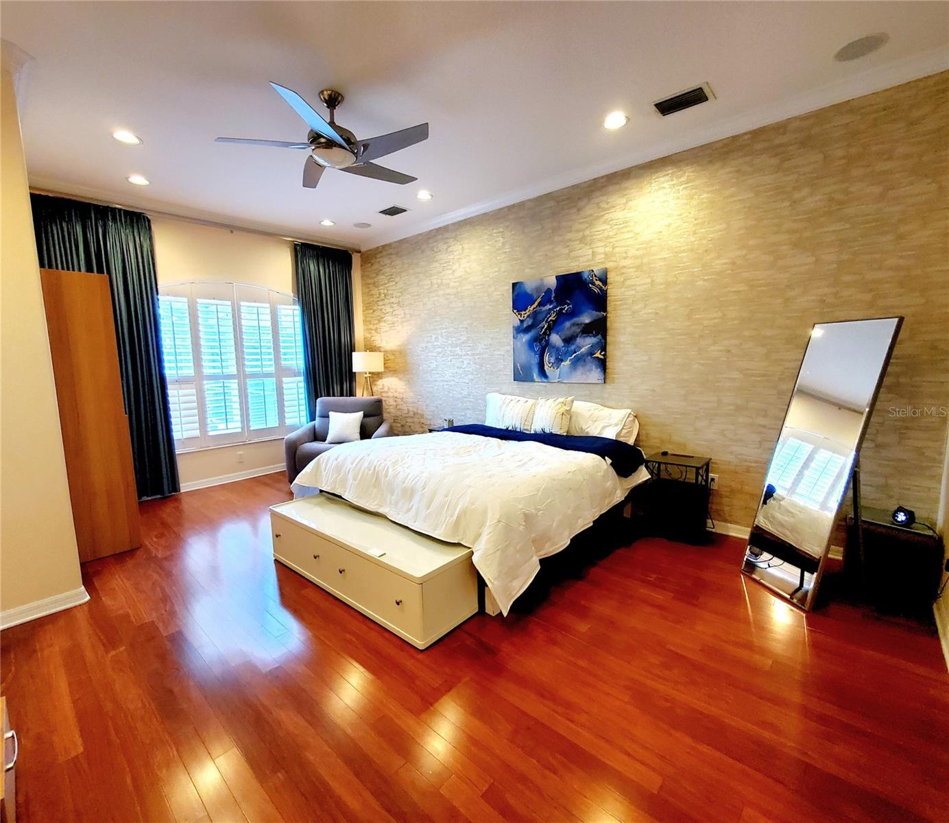 TREE TOPS PH 1 - Residential