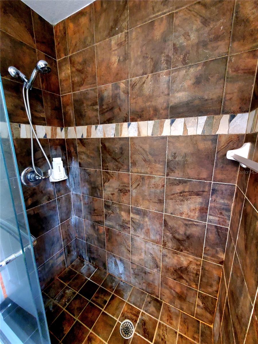 TREE TOPS PH 1 - Residential