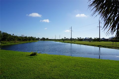 A home in ELLENTON