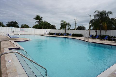 A home in ELLENTON