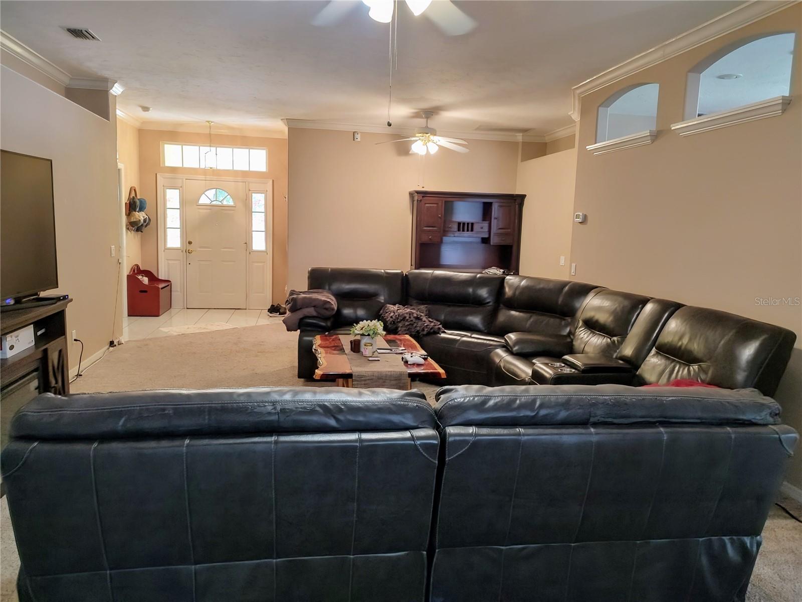 TROPICAL SHORES - Residential