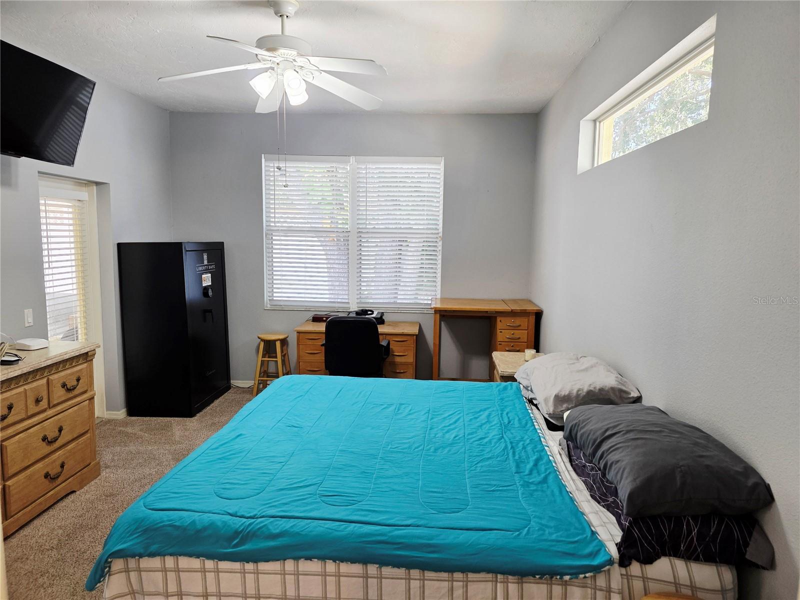 TROPICAL SHORES - Residential