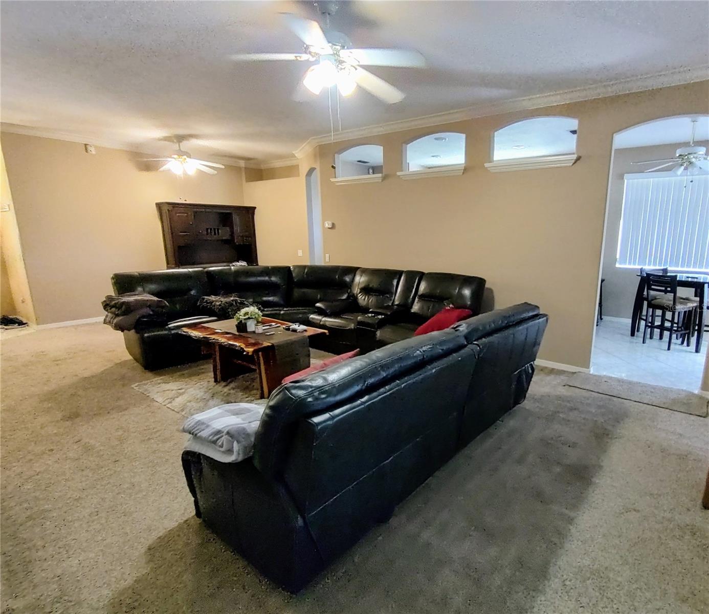 TROPICAL SHORES - Residential