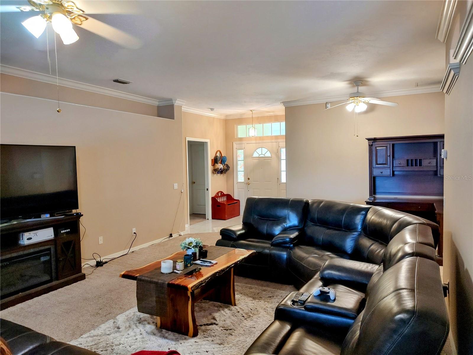 TROPICAL SHORES - Residential