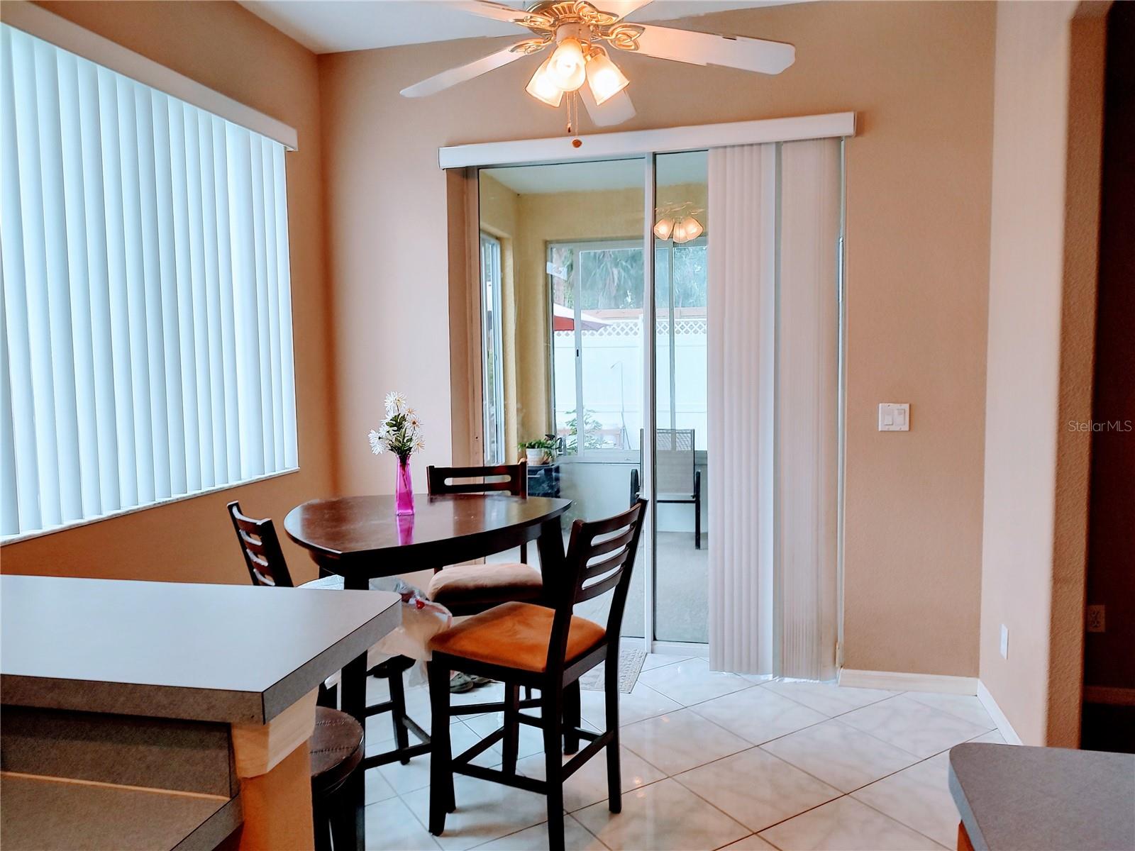 TROPICAL SHORES - Residential